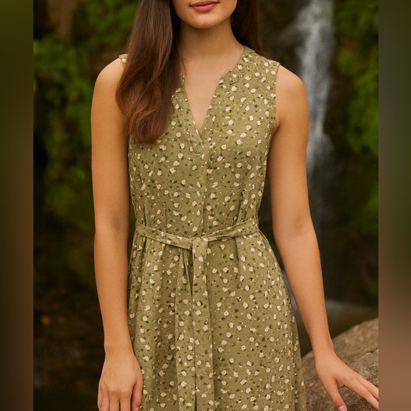 Staccato Dresses & Skirts - Staccato Women’s Sleeveless Floral Print Midi Sun Dress Size Small Spring